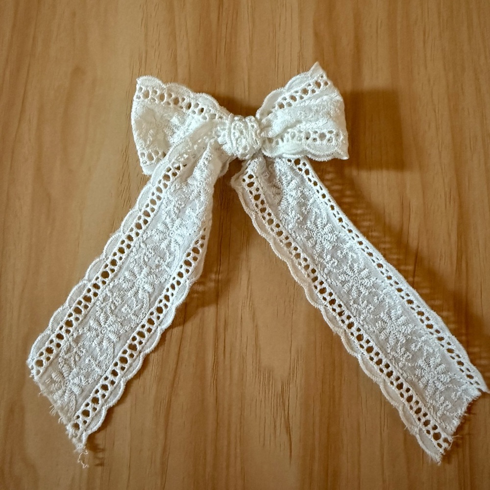 Charming White Lace Hair Bow for Kids